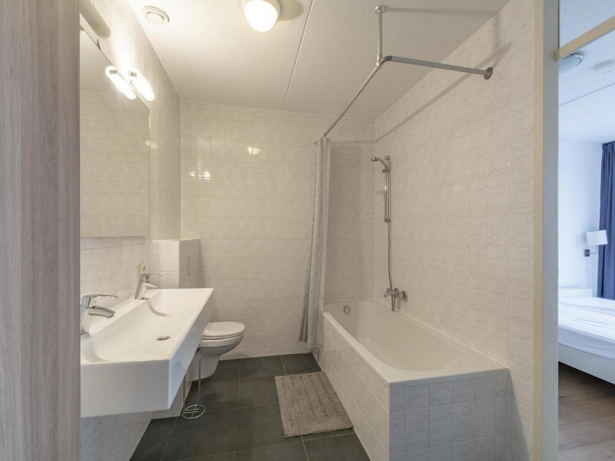 Alluring Coastal Apartment Callantsoog Luaran gambar